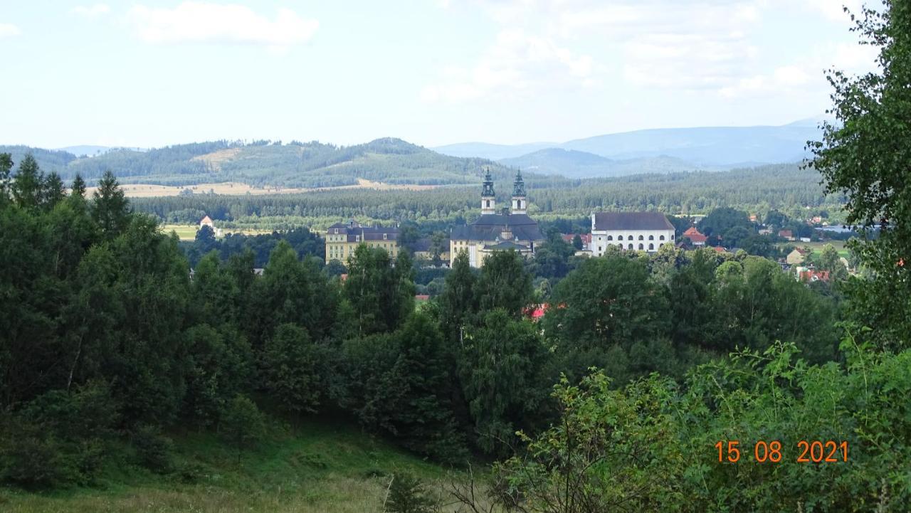 Apartament Na Szlaku Krzeszow  Zewnętrze zdjęcie